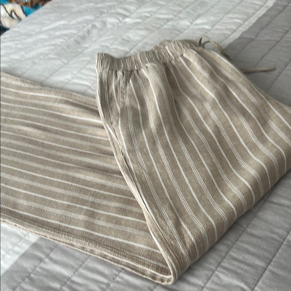 (BRIGGS).women’s Striped Tan and White Wide Leg Pants size L - Picture 10 of 11